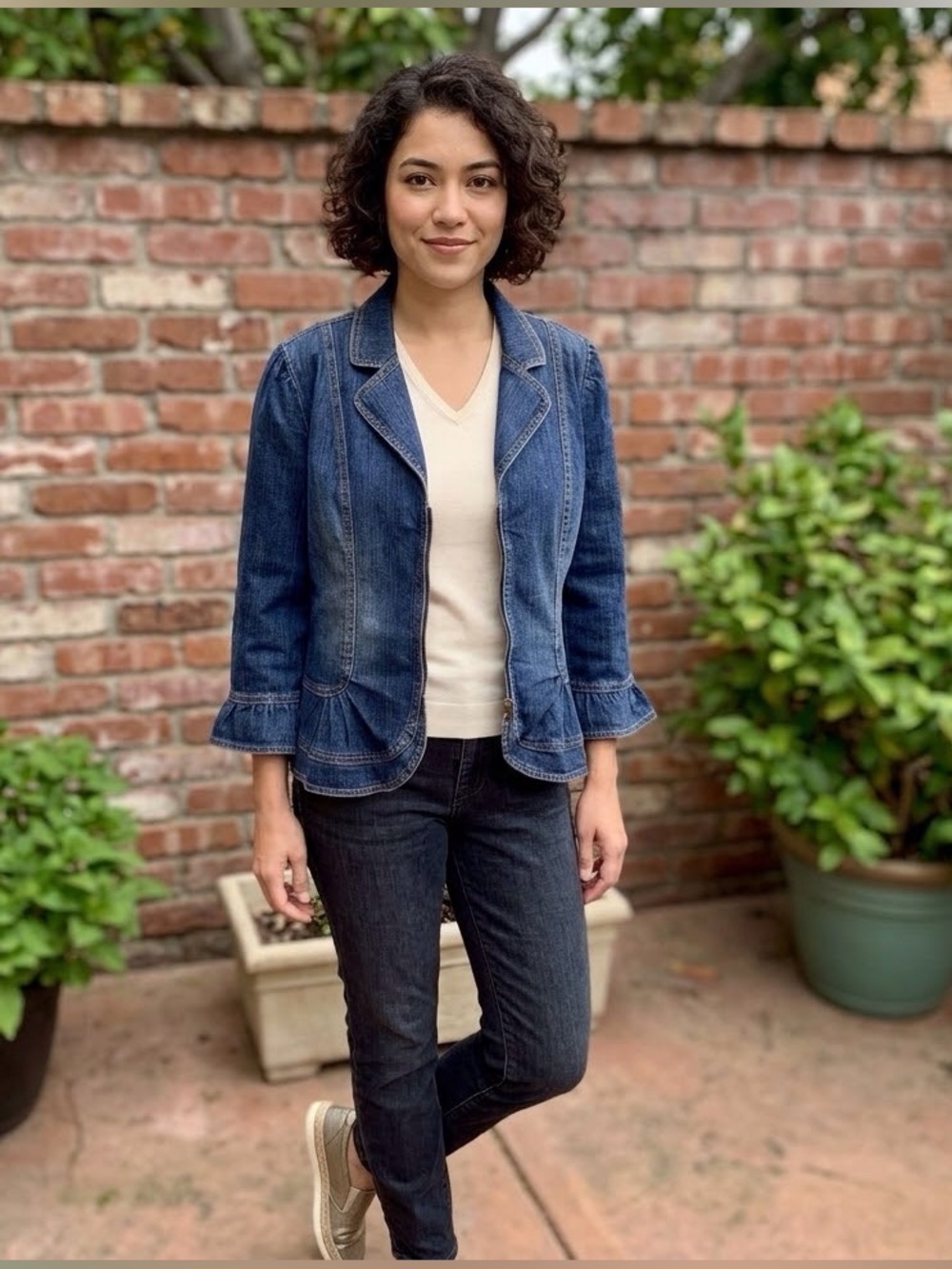 Ashley Judd / Dark Blue Flounced Hem Denim Jacket - Sz. Large